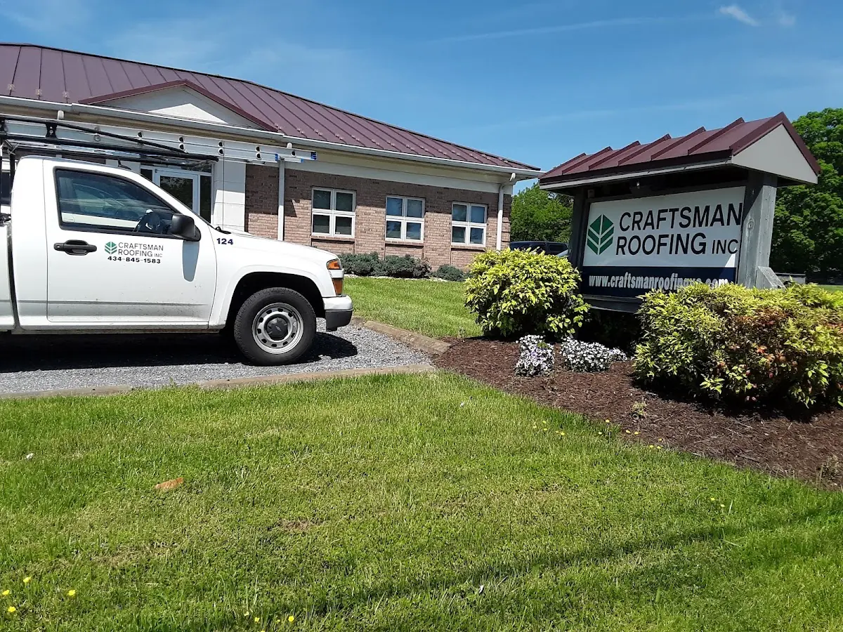 Quality Ice Dam Removal by experienced craftsmen in Webb